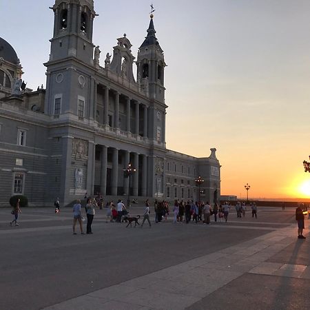 Latina Palace Madrid Exteriör bild
