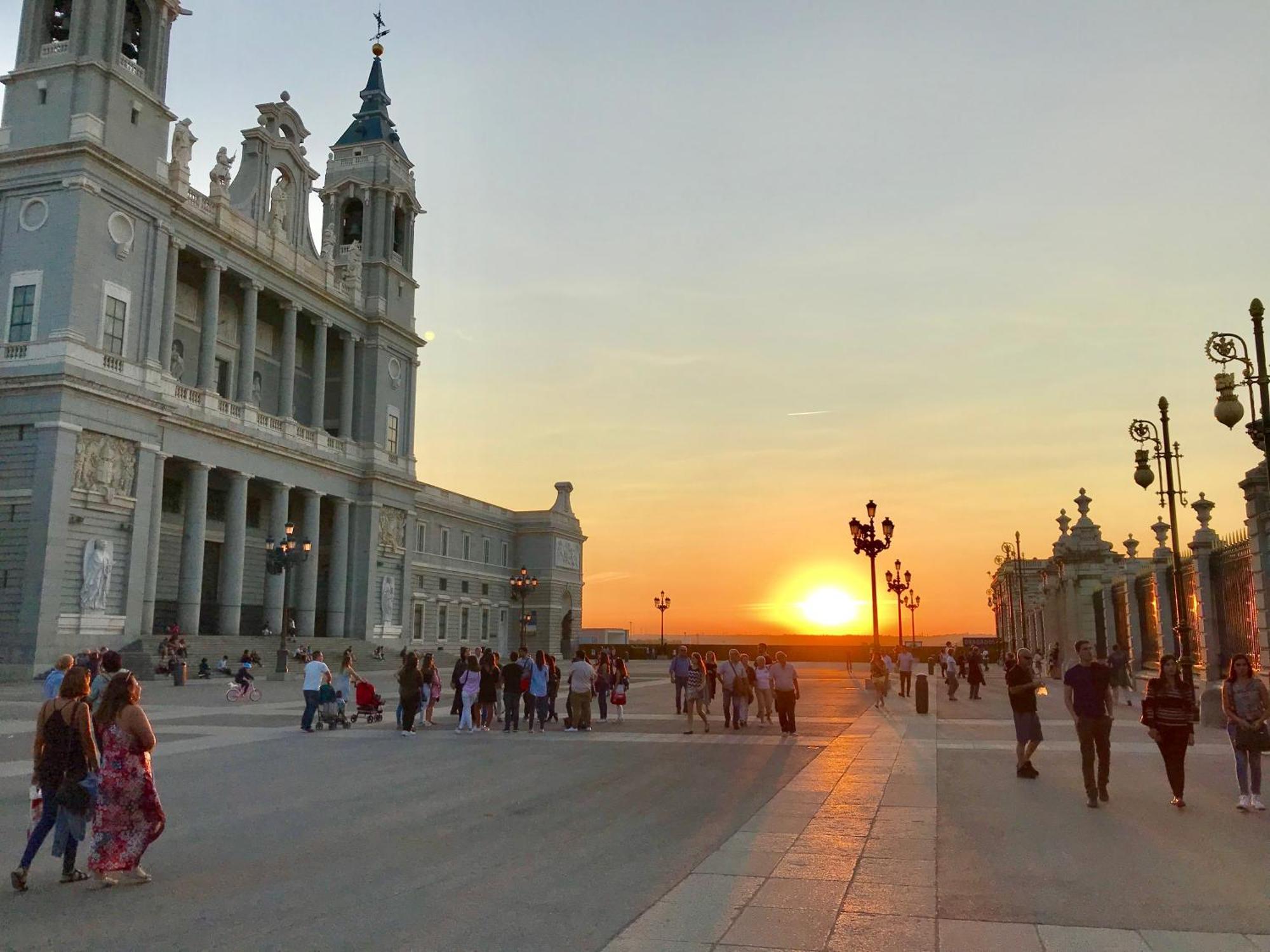 Latina Palace Madrid Exteriör bild